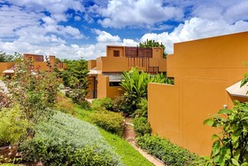 Phukumhom Resort