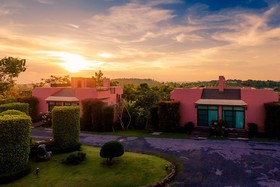 Phukumhom Resort