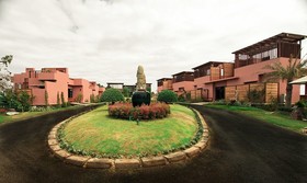 Phukumhom Resort
