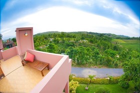 Phukumhom Resort