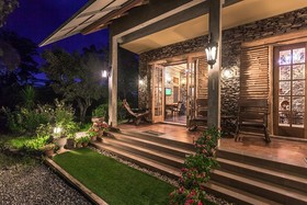 Phukumhom Resort