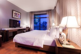 Phukumhom Resort