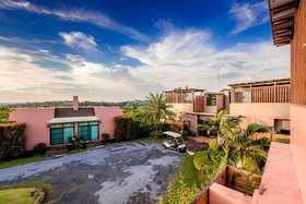 Phukumhom Resort