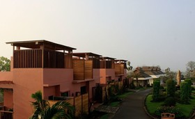 Phukumhom Resort