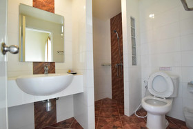 Tharakiree Place Hotel