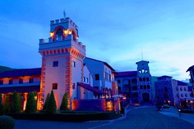 Town Square Suites by Toscana Valley