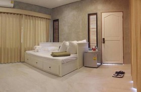 The White Knot Farm Stay