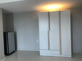 Ploen Ploen Residence