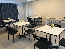Ploen Ploen Residence