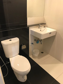 Ploen Ploen Residence