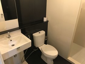 Ploen Ploen Residence