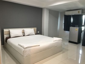 Ploen Ploen Residence