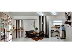 Grand Esie Service Apartment