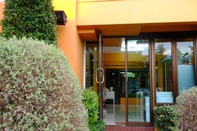 I Home Residence And Hotel