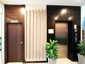 The Contrast i Hotel