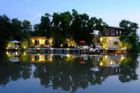 Arthit-Tara Lodge