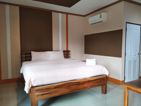 The Colour Hotel