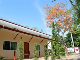 Baanrimnam Banpong