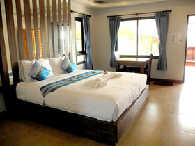 Eitanic Resort