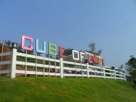 Hi Cube Resort at Suanphung