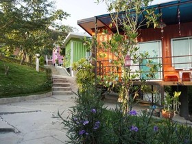 Hi Cube Resort at Suanphung