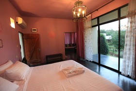 Hi - Scene Resort
