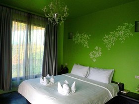 Hi - Scene Resort
