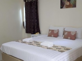 Lake Scene Resort