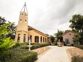 La Provence Suan Phung Hotel