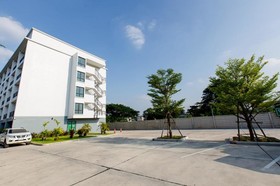 Le Lert Hotel