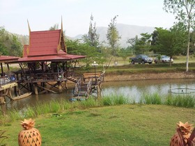 Lom Rak Resort