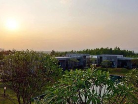 Molloft Resort