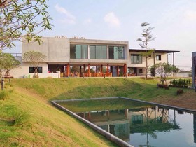 Molloft Resort