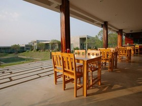 Molloft Resort