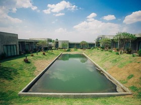 Molloft Resort