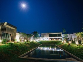 Molloft Resort