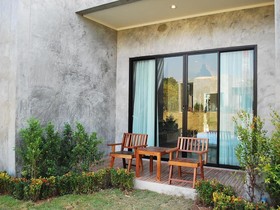 Molloft Resort