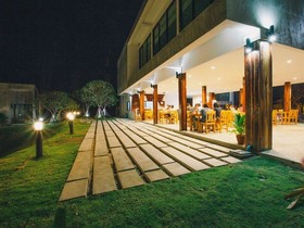 Molloft Resort
