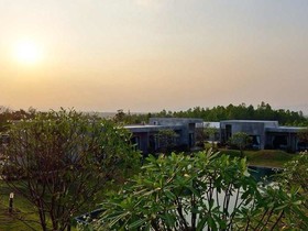 Molloft Resort