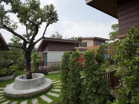 Varee Manust Resort