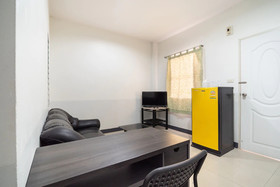 9's Born by OYO Rooms