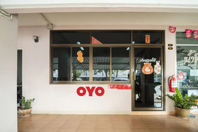 9's Born by OYO Rooms