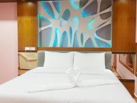 Arena Resort