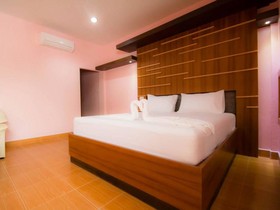 Arena Resort