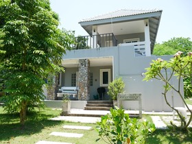Baan Must Sea