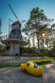 Brookside Valley Resort