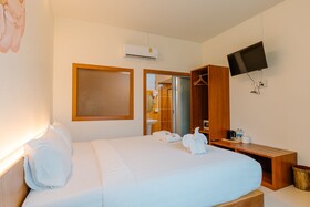Diamond Beach Resort
