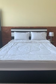Ek Residence by OYO Rooms