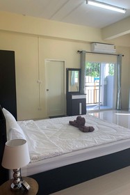 Ek Residence by OYO Rooms