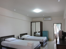 Golden House Service Apartment